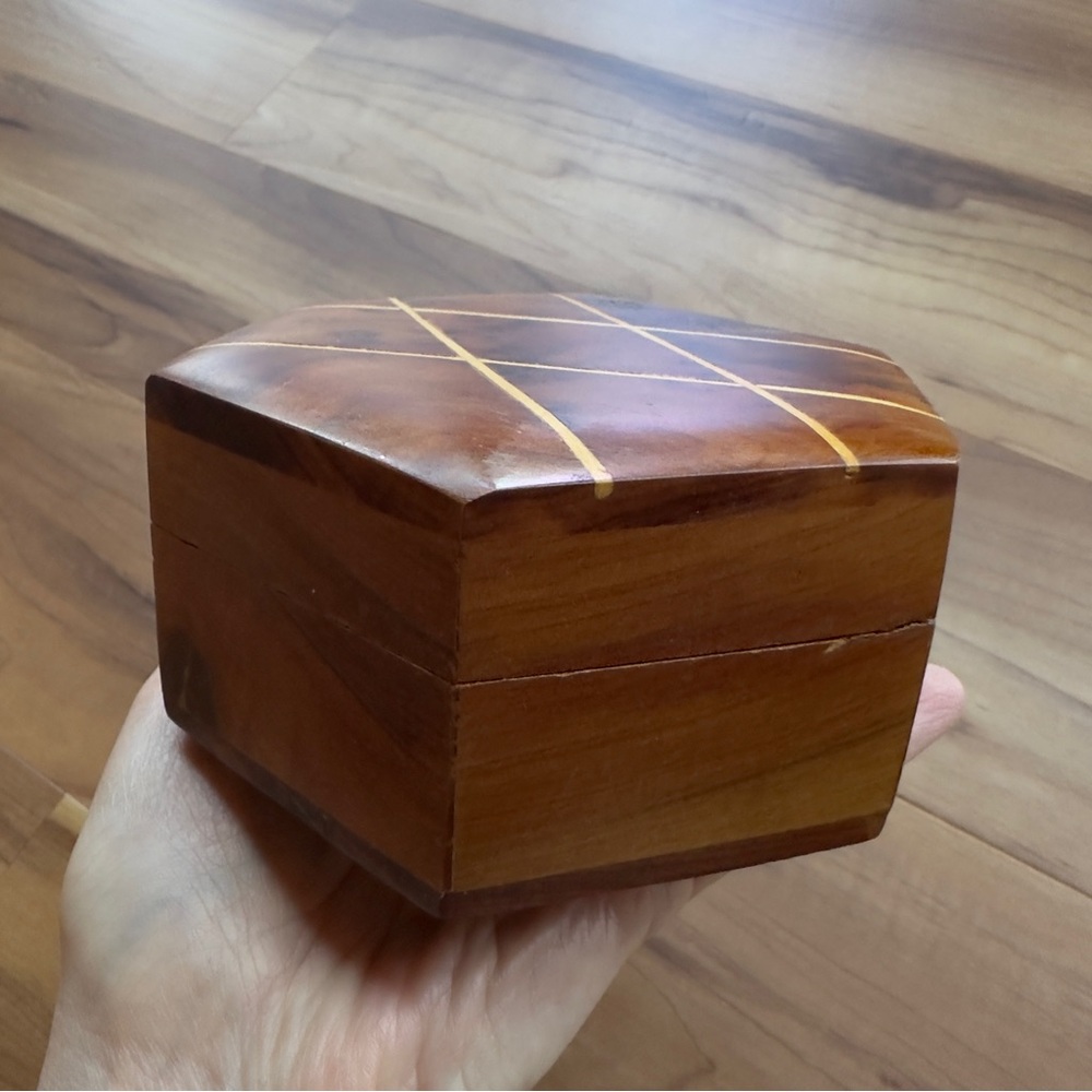 MCM Burl Wood inlay trinket jewelry box hexagon